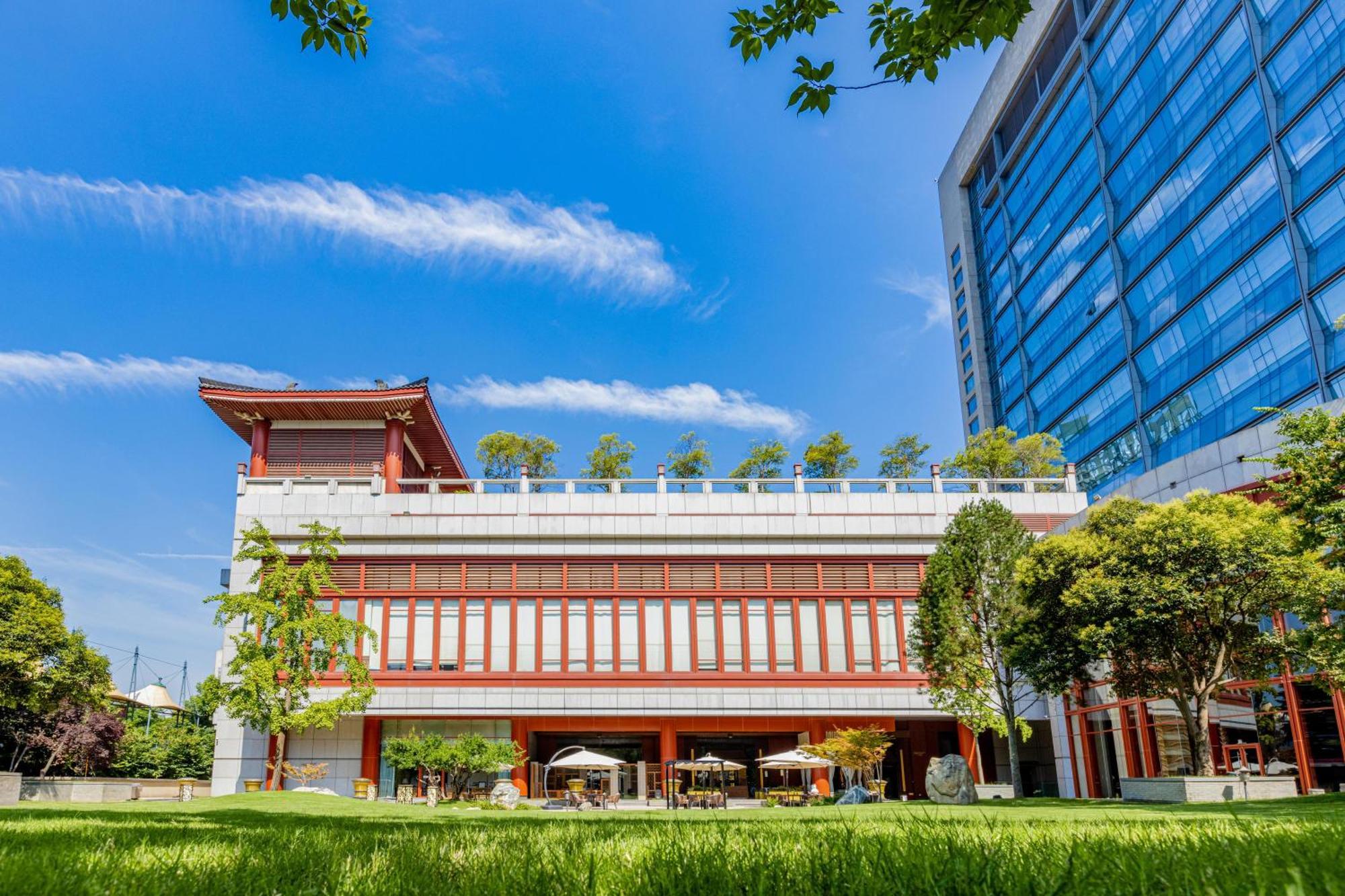 Shangri-La Xian Exterior photo
